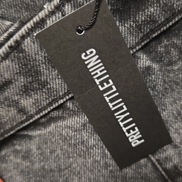 NWT PrettyLittleThing Seam Detail Asymmetric Denim Mini Dress-Washed Black - Picture 9 of 10